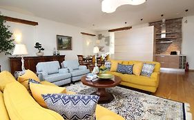 Tallinn City Apartments - Luxury 3 Bedroom, Sauna, Views